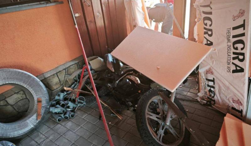 Halálos balesetet szenvedett egy motorkerékpáros a Munkácsi járás területén.