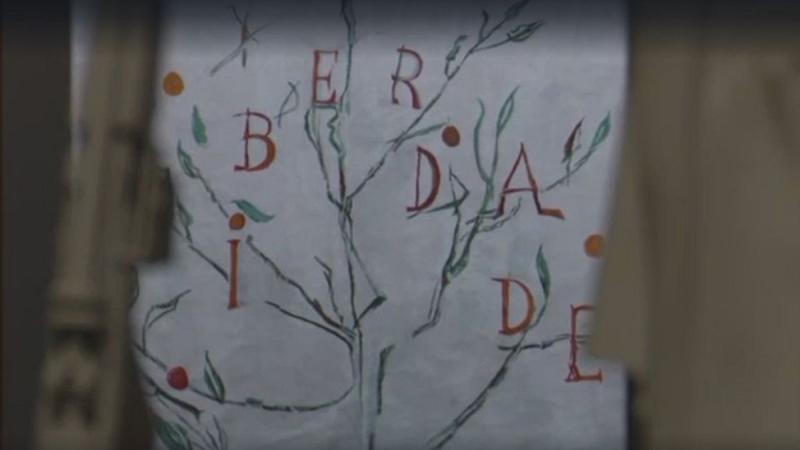 Öt évtized, ötven kivételes művész – ez a madridi Casa Encendida falain belül zajló különleges esemény, amely a művészet és kreativitás gazdag palettáját ünnepli. A kiállítás során a látogatók betekintést nyerhetnek a művészek sokszínű világába, akik mind