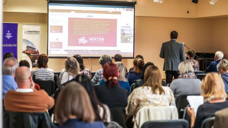 A szakemberek eszmecseréjüket egy különleges felsőzsebaljai történettel kezdték, amely azonnal felkeltette mindenki figyelmét.