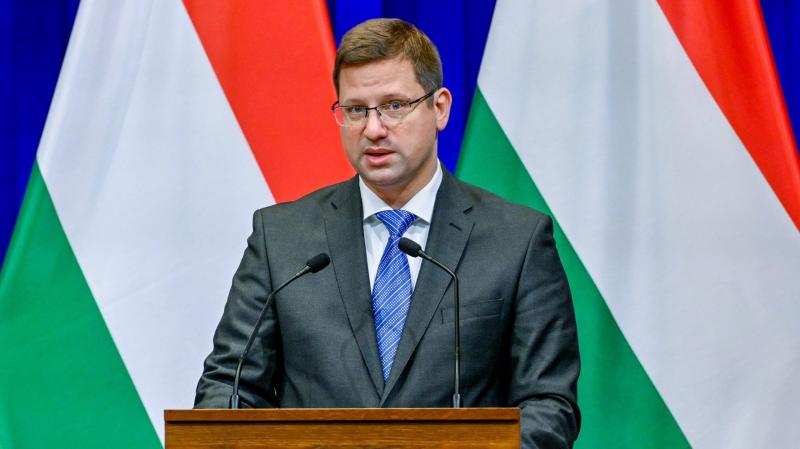 Izgalmas fejlemények várhatóak: jelentős béremelések érkeznek, az árrésstopot pedig kiterjesztik. Orbán Viktor és Donald Trump találkozója is napirendre került. Íme a legfrissebb bejelentések a Kormányinfóról!