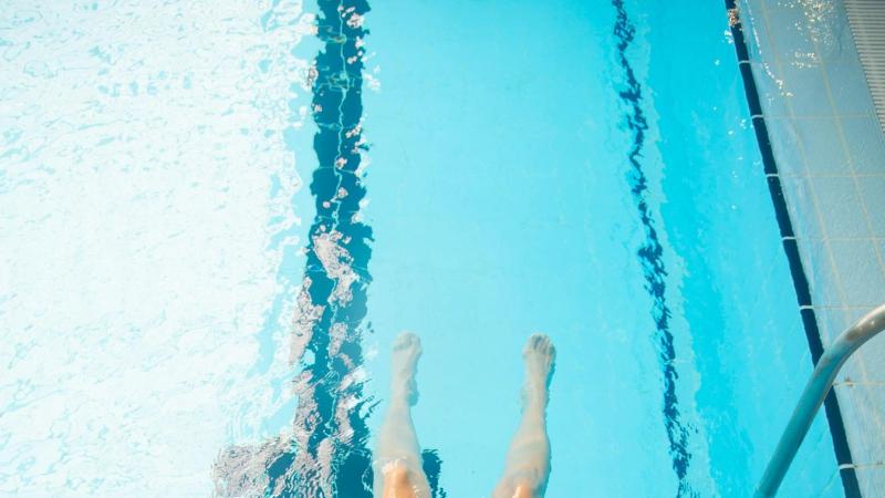 Egy nő rosszul érezte magát a fővárosi uszodában, és sajnos nem sikerült magához téríteni.