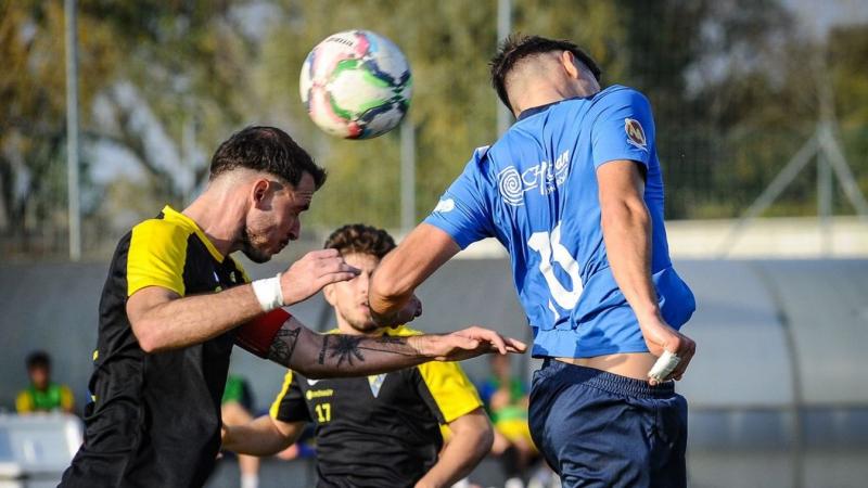 HEOL - FC Hatvan: izgalmas döntetlennel zárult a szezon

A szezonzáró mérkőzés során a HEOL és az FC Hatvan csapata egymással küzdött, és végül egy izgalmas döntetlennel fejezték be a találkozót. A játék mindkét fél számára számos lehetőséget tartogatott,