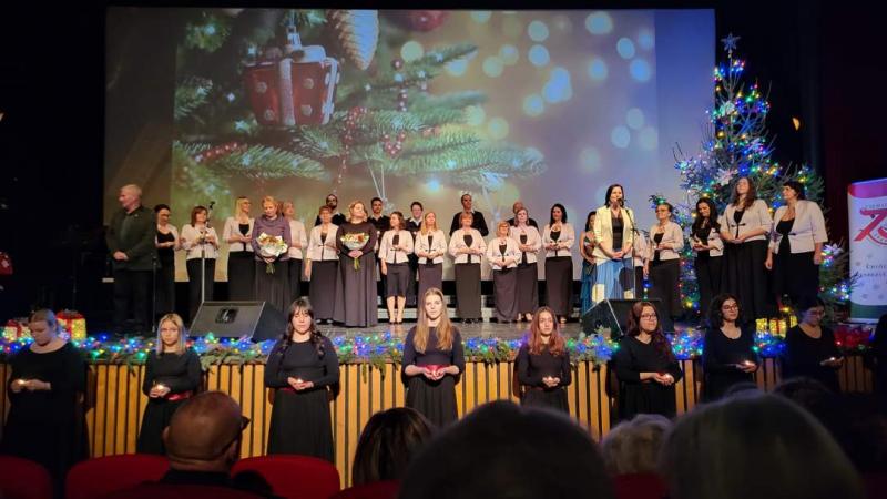 Adventi Zenei Est Kórusművekkel és Operettel Galántán | ma7.sk

Fedezd fel az advent varázslatos zenei élményét Galántán, ahol kórusművek és operett dallamai varázsolják el a közönséget. Az esemény során a legszebb klasszikus és kortárs művek csendülnek f