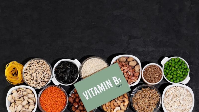 ### A B1-vitamin-hiány tünetei és a pótlás lehetőségei

A B1-vitamin, más néven tiamin, elengedhetetlen tápanyag a szervezet számára, mivel szerepet játszik az anyagcserében és az idegrendszer megfelelő működésében. A B1-vitamin-hiány különböző tüneteket 