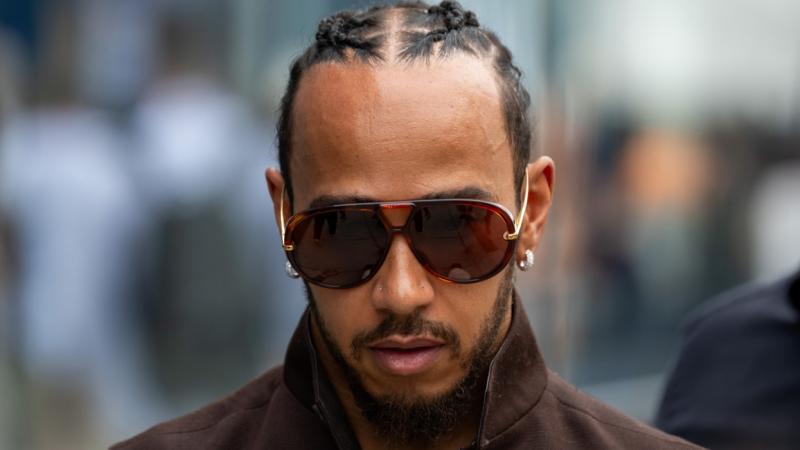 Lewis Hamilton végre megszólalt a Ferrari nehézségeivel kapcsolatban: úgy érezte, ezt már nem tarthatja magában. - Pénzcentrum