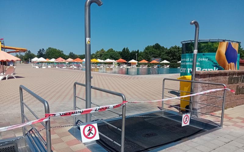A párkányi Vadasban továbbra is több medence zárva tart, így a látogatók számára jelenleg nem elérhetők.
