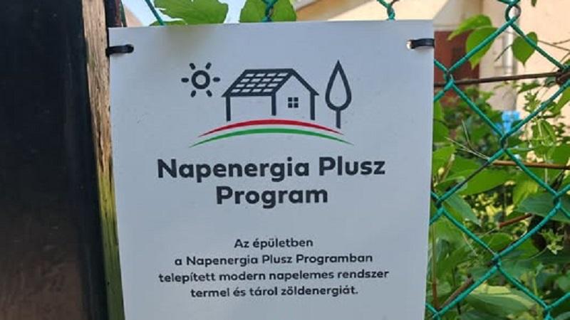 Napenergia Plusz Program: a jóváhagyott támogatások felét már kiutalták.