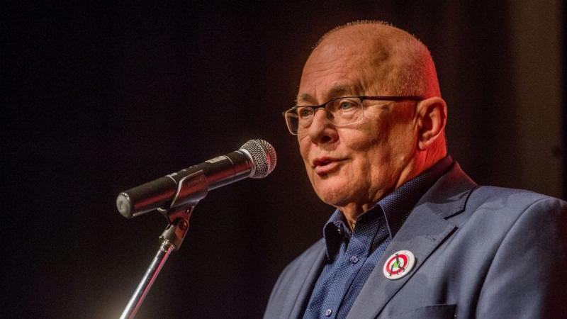 Csépányi Balázs: Balázs Péter szenvedélyes kirohanása villámgyorsan hódítja meg az internetet.