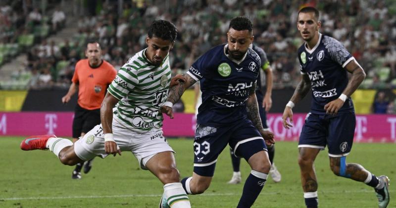 A Celticnél és a Manchester Citynél nem találta meg a helyét, most pedig a Ferencváros csapatánál keresi a lehetőséget a bizonyításra.