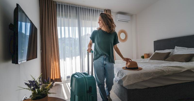 Bár mindig szem előtt van, ez a tárgy a hotelszobákban szinte sosem kapja meg a takarítási figyelmet.