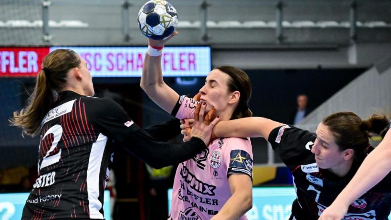 Hatalmas lelkesedéssel aratott győzelmet a Debrecen a kézilabda Bajnokok Ligájában. | 24.hu