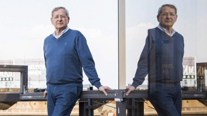 Magyarország díszvendégként képviseli kultúráját és irodalmát a Szlovén Könyvvásáron. Ez a különleges esemény lehetőséget teremt arra, hogy a magyar írók, művészek és kiadók bemutassák a hazai irodalom gazdagságát és sokszínűségét a szlovén közönség előtt